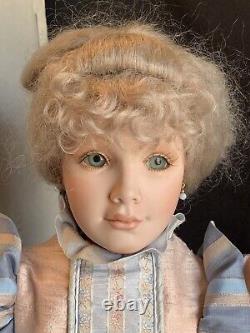 VTG Artist Edna Hibel VERTU PORCELAIN DOLL COLLECTION ALLISON 24 #27/50 RARE