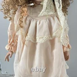 VTG Elke's Originals Elke Hutchens Braelyn 24 Doll #304/400 Signed With Stand