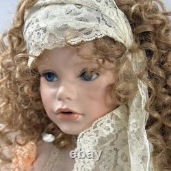VTG Elke's Originals Elke Hutchens Braelyn 24 Doll #304/400 Signed With Stand