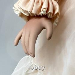 VTG Elke's Originals Elke Hutchens Braelyn 24 Doll #304/400 Signed With Stand