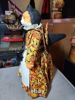 VTG Goebel Bette Ball Candy Corn Musical Cat Porcelain Doll Limited Edition