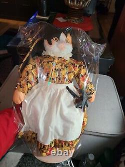 VTG Goebel Bette Ball Candy Corn Musical Cat Porcelain Doll Limited Edition