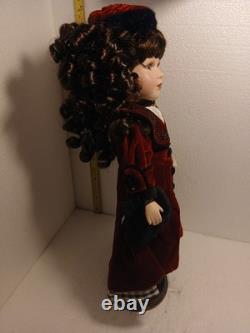 Victorion Collection? VINTAGE? Porcelain Doll Mint Condition