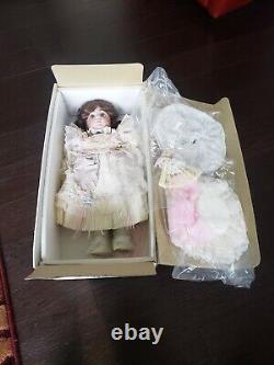 Vintage 1 out of 1500 Gorham Musical doll Cassandra 19 plays Over the Rainbow