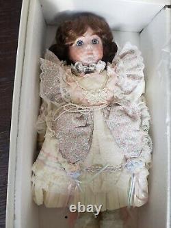 Vintage 1 out of 1500 Gorham Musical doll Cassandra 19 plays Over the Rainbow