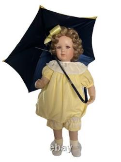 Vintage 1968 Morton Salt Umbrella Girl Doll Porcelain with Box Certificate Stand