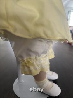 Vintage 1968 Morton Salt Umbrella Girl Doll Porcelain with Box Certificate Stand