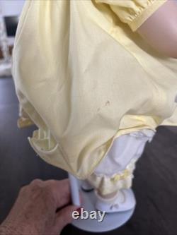 Vintage 1968 Morton Salt Umbrella Girl Doll Porcelain with Box Certificate Stand