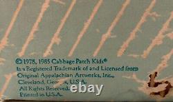 Vintage 1985 Cabbage Patch Kids Porcelain Doll #4890 Jennifer Alice With Papers
