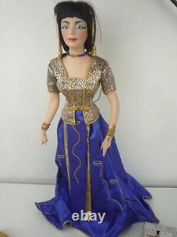 Vintage 1987 Large 21 Cleopatra Franklin Mint Heirloom Porcelain Doll
