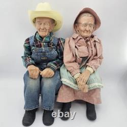 Vintage 1989 William Wallace Jr. 35 Grandma & Grandpa Porcelain Dolls