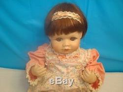 Vintage 1990 Collectors Baby Doll Sara Hamilton Heritage Dolls Porcelain Coa