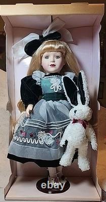 Vintage 1998 Victorian Limited Collector's Edition Porcelain Doll Melissa Jane