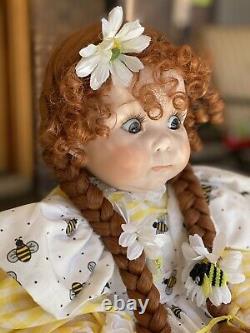 Vintage 1999 LINDA RICK THE DOLLMAKER PORCELAIN DOLL Bee My Honey 616/2500