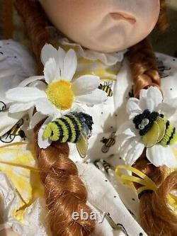 Vintage 1999 LINDA RICK THE DOLLMAKER PORCELAIN DOLL Bee My Honey 616/2500