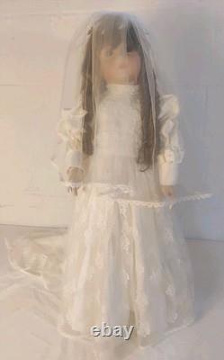 Vintage 27 Seeley Porcelain Bride Doll with Stand Perfect Condition Bride
