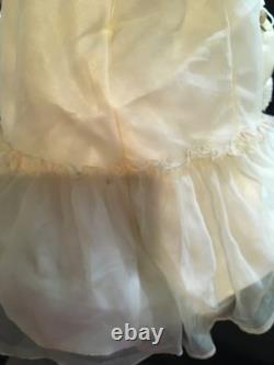 Vintage 28 Porcelain Doll In Off White Gown With Pale Green Accents WithRoses. FE