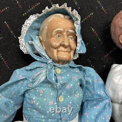 Vintage 32 William Wallace Jr Grandma & Grandpa Porcelain Ceramic Dolls