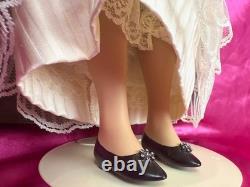 Vintage ALBERON Doll Christopher Paul Collection 20.5 Victorian Lady & Parasol