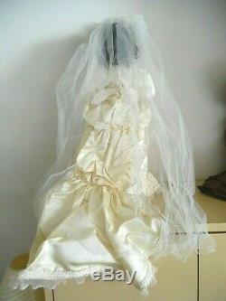 Vintage All Porcelain Bride Doll Handcrafted Patti-Kake Dolls 1985 Ball Jointed