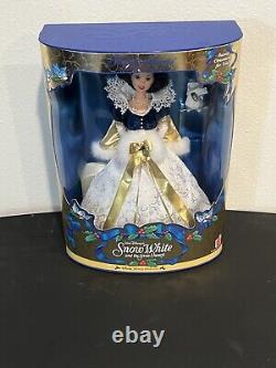 Vintage Barbie Doll Collection and Disney Porcelain Snow White NIB 15 in Lot