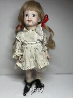 Vintage Bisque Googly Porcelain Doll Blue Glass Eyes 165/10 Pamela fully jointed