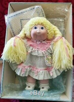 Vintage Cabbage Patch Limited Edition Pamela Diane Porcelain Doll 16 Signed