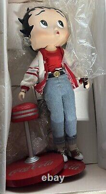 Vintage Coca Cola Limited Edition Betty Boop Porcelain Doll 16 With Original Box