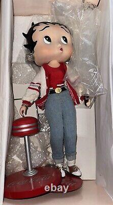 Vintage Coca Cola Limited Edition Betty Boop Porcelain Doll 16 With Original Box