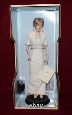 Vintage Diana Princess Of Wales 17 Porcelain Portrait Doll, No COA, Franklin Mint