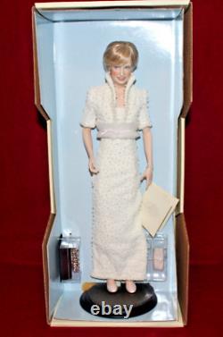 Vintage Diana Princess Of Wales 17 Porcelain Portrait Doll, No COA, Franklin Mint