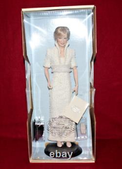 Vintage Diana Princess Of Wales 17 Porcelain Portrait Doll, No COA, Franklin Mint