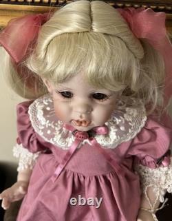 Vintage FAYZAH SPANOS Porcelain Doll GRACE LE 470/2000, 1993, 24 in
