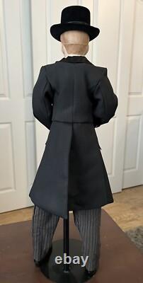 Vintage Franklin Heirloom Porcelain Dolls Bride & Groom 22 WithBoxes And Stands