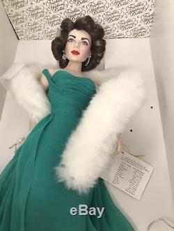 Vintage Franklin Mint Heirloom Collectors Elizabeth Taylor Porcelain Doll