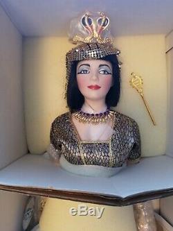Vintage Franklin Mint Heirloom Porcelain 22 Cleopatra Doll With Original Box
