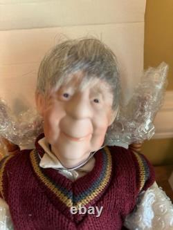 Vintage Grandma And Grandpa Porcelain Dolls In Wooden Rocking Chairs NEW IN BOX