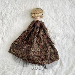 Vintage Les Royales Reine Christine Queen Christina Porcelain Doll Hand Made NWT
