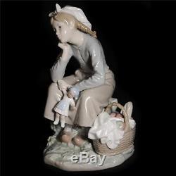 Vintage Lladro Girl With Doll Gloss Finish Ceramic Figurine Made in Spain 1211