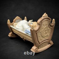 Vintage Lladro Porcelain Sleeping Girl in Bed With Doll Figurine Retired