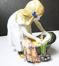Vintage MEISSEN Konrad Hentschel Figurine GIRL WITH DOLL CARRIAGE