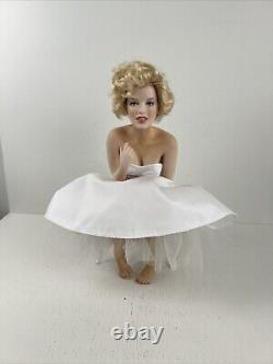 Vintage Marilyn Monroe Franklin Mint Porcelain Portrait Doll Seated