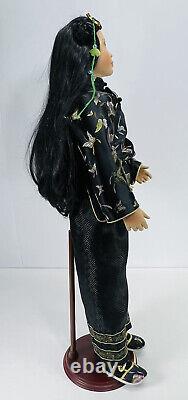 Vintage Paradise Galleries Collector's Choice Asian Chinese 30 Porcelain Doll