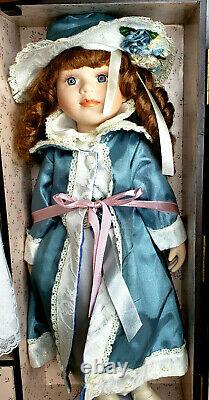 Vintage Porcelain 18 Cracker Barrel Doll Wood Trunk Pull-Down Bed Dresses Shoes