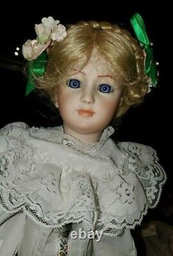 Vintage Reproduction of Antique 23BJD All Porcelain Simon Halbig Doll 1179