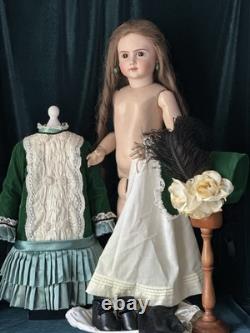 Vintage Reproduction of Antique French Andre Thuillier A. 14. T. 26 Doll