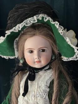 Vintage Reproduction of Antique French Andre Thuillier A. 14. T. 26 Doll