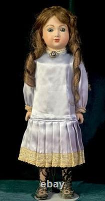 Vintage Reproduction of Antique French Andre Thuillier A. T. 18 Doll