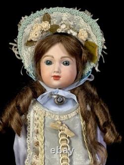 Vintage Reproduction of Antique French Andre Thuillier A. T. 18 Doll