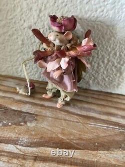 Vintage SYLVIA LYONS dressed mouse porcelain doll RARE